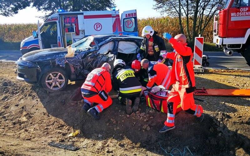 Poważny wypadek na DK44 w Przeciszowie. Sześć osób rannych. Lądował śmigłowiec LPR. ZDJĘCIA, FILM!