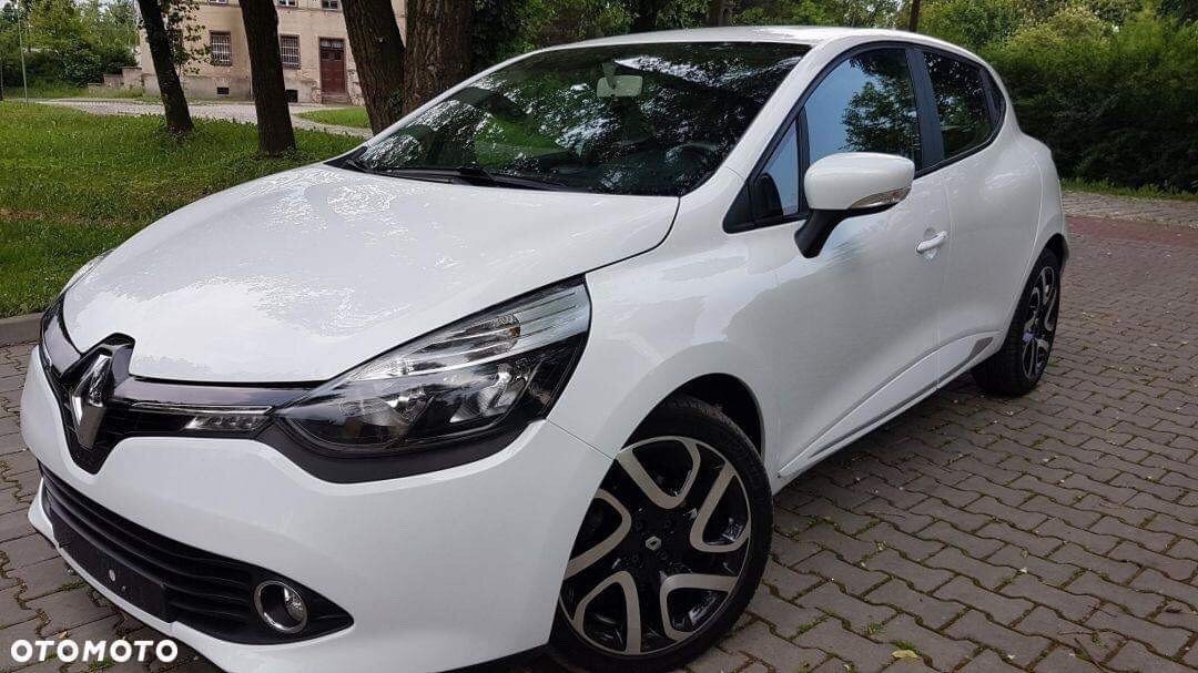 Policjanci poszukują skradzionego Renault Clio IV oraz sprawcy jego kradzieży