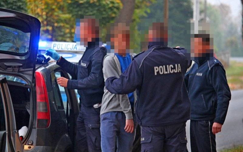 Zatrzymania podejrzanych chuliganów w Porębie Wielkiej i Oświęcimiu. ZDJĘCIA!