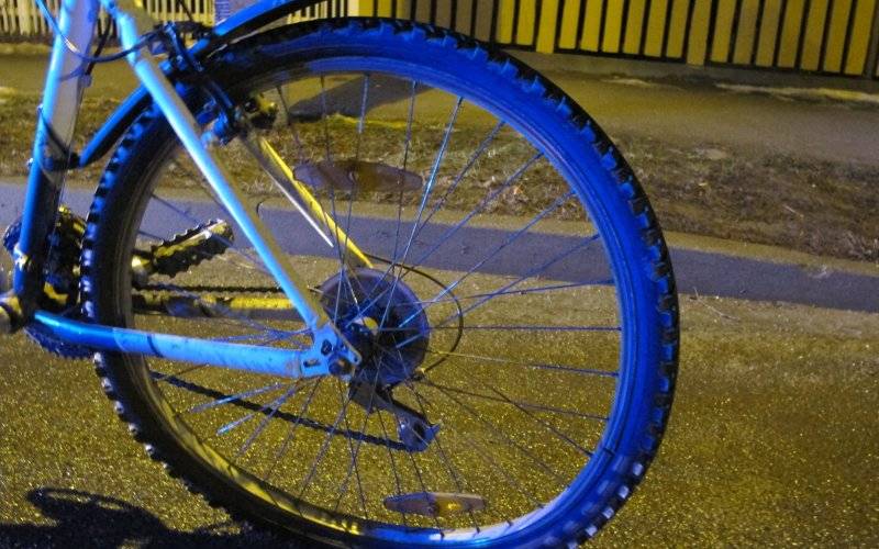 15-latek wjechał wprost pod nadjeżdżający samochód