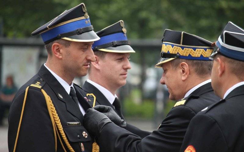Komendant Powiatowy PSP Oświęcim awansował na wyższy stopień oficerski