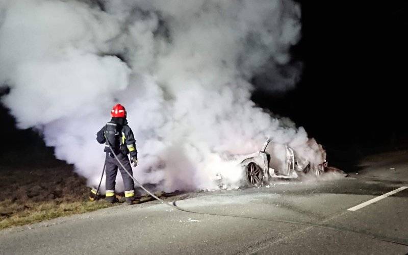 Pożar samochodu w Chełmku. ZDJĘCIA!