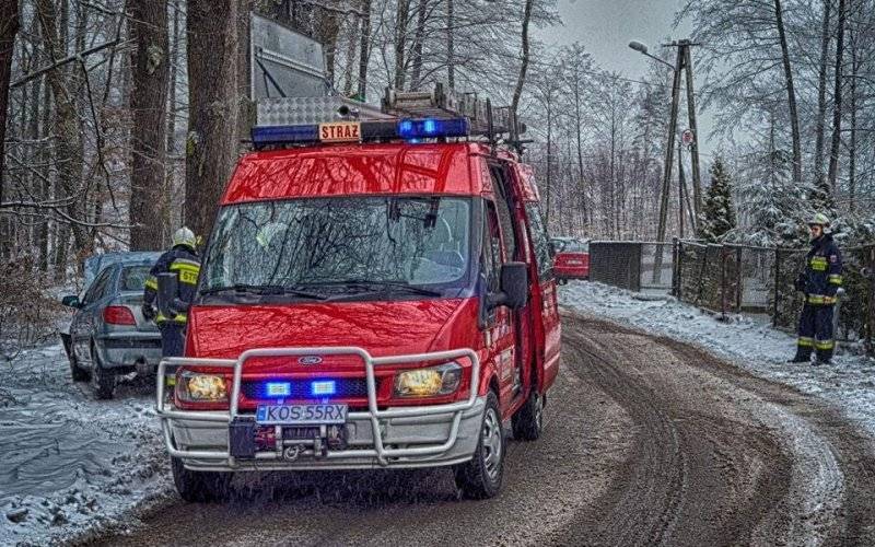 Trudne warunki na drogach powiatu. Doszło do kilku kolizji. ZDJĘCIA!