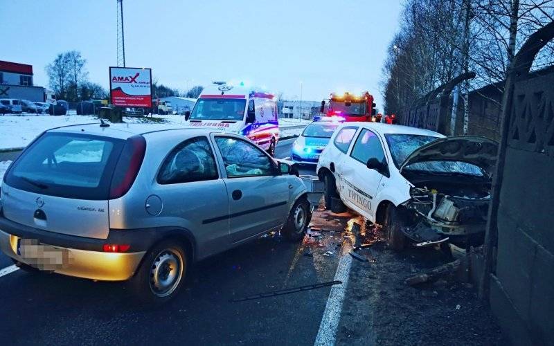 Dwa samochody zderzyły się na DK44 w Oświęcimiu. ZDJĘCIA!