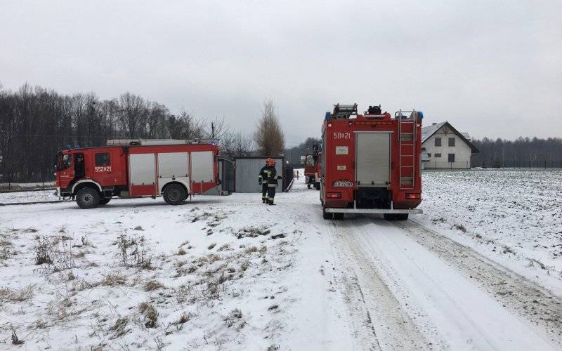 Pożar przyłącza elektrycznego w budynku mieszkalnym – ZDJĘCIA!