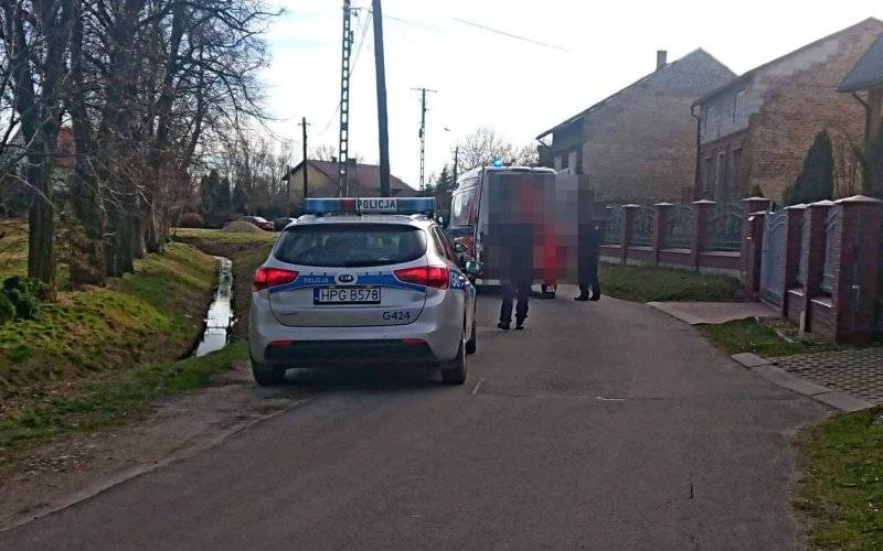 Stracił panowanie nad motocyklem i wywrócił się na jezdnie, policja wyczuła u niego woń alkoholu – ZDJĘCIA!