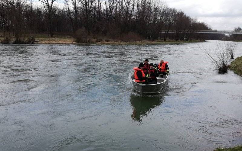 Policjanci i strażacy nadal poszukują Marcina Zasadni, 41 – letniego mieszkańca Oświęcimia.