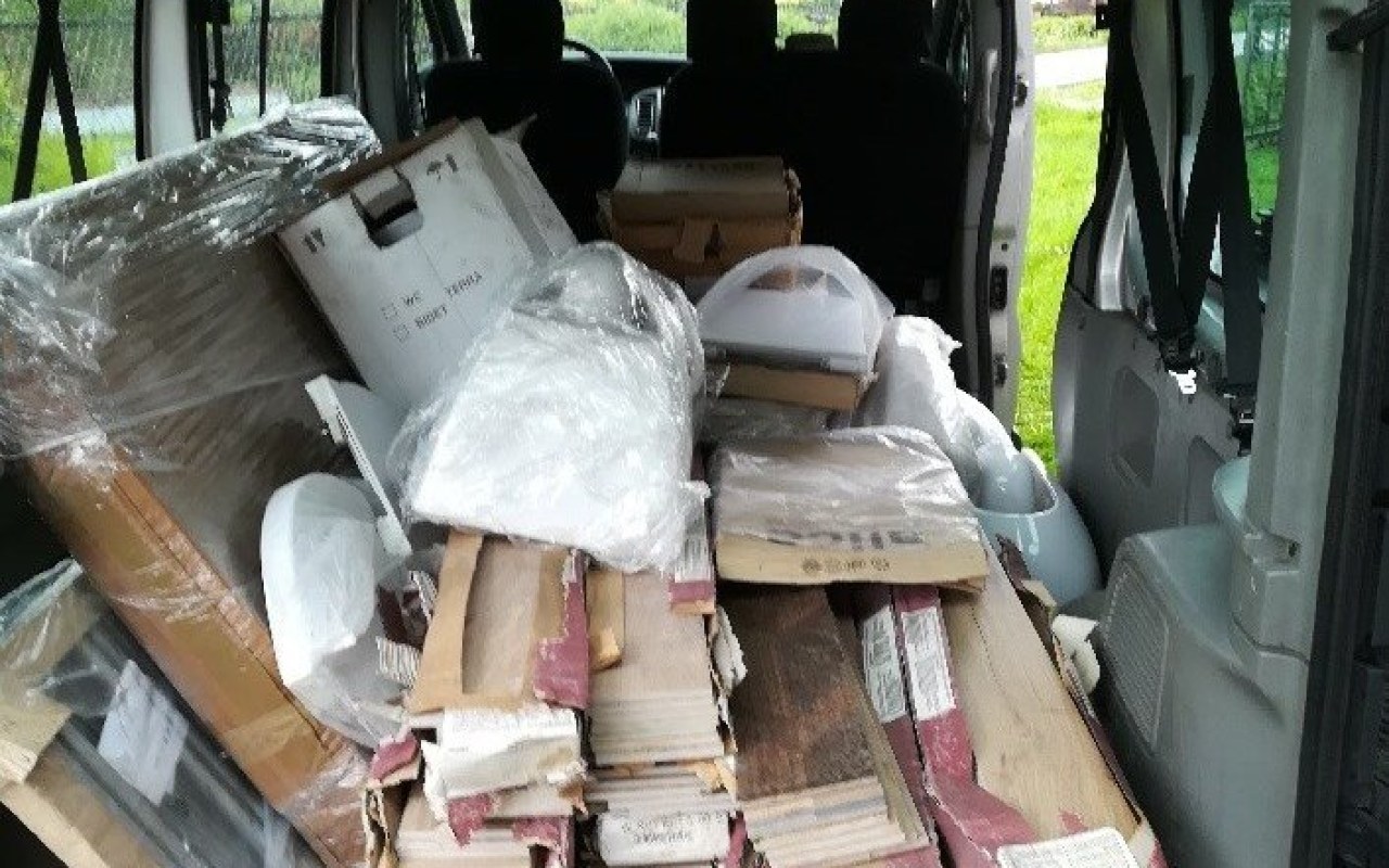 Policjanci rozliczyli nieuczciwego pracownika i odzyskali skradzione mienie