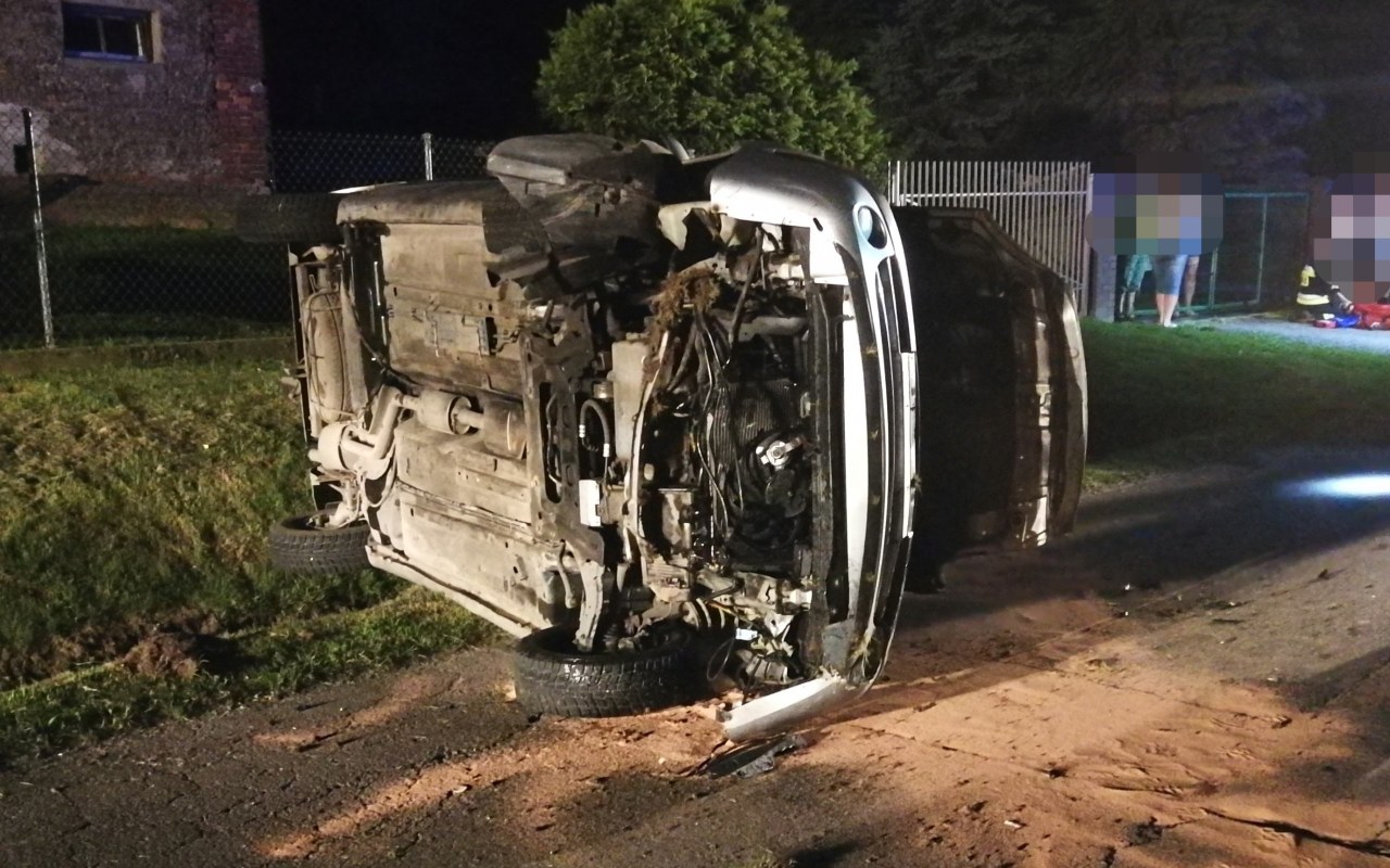 Dachowanie samochodu w Polance Wielkiej – ZDJĘCIA!