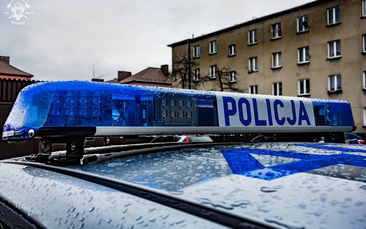 Recydywista zabrał samochód kurierowi, ale dzięki dzielnicowym niedługo cieszył się wolnością