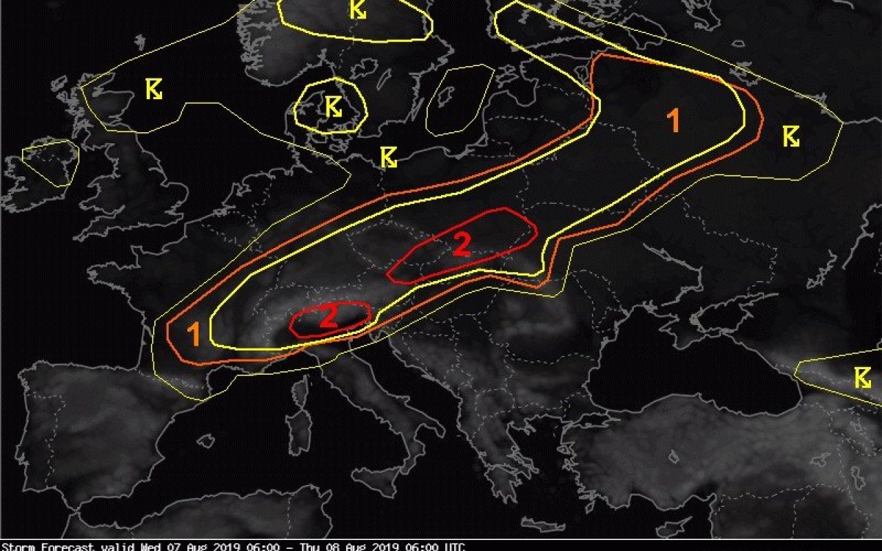 Ostrzeżenie przed silnymi burzami