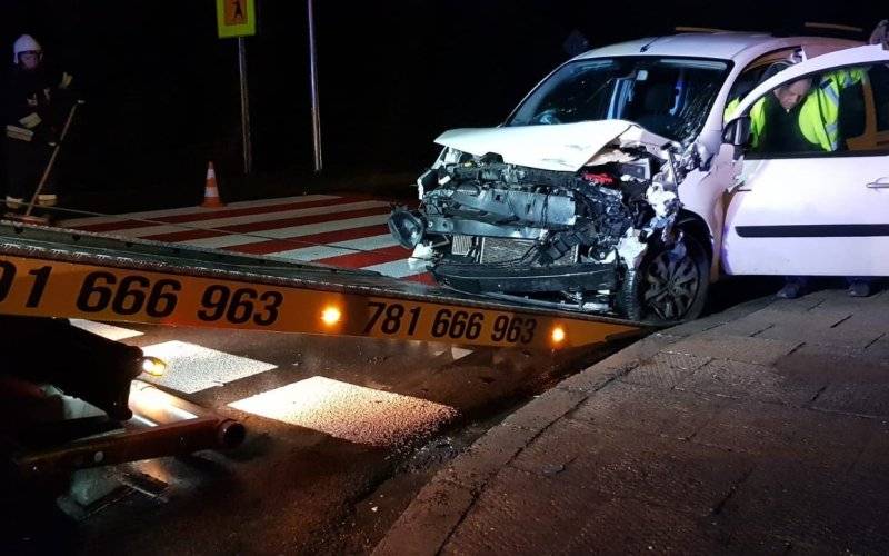 Sprawca kolizji okazał się poszukiwanym przez Sąd – ZDJĘCIA!