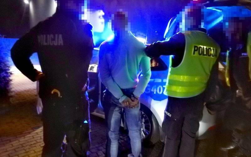Policyjny pościg zakończony zatrzymaniem pijanego kierowcy – ZDJĘCIA!