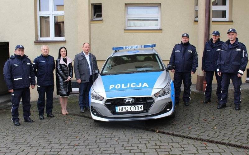 Nowy radiowóz dla Policjantów z Kęt – ZDJĘCIA!