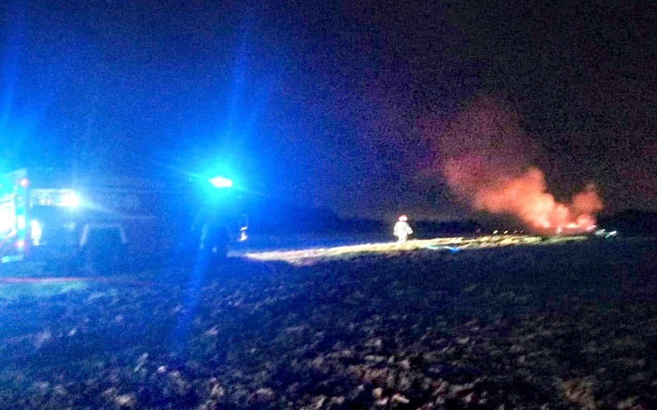 Pożar stogu słomy w Porębie Wielkiej – ZDJĘCIA!