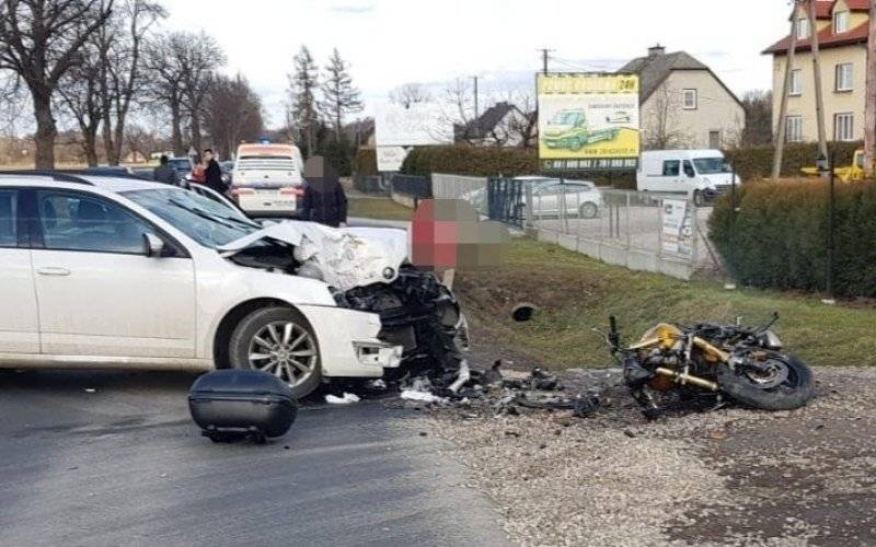 Wypadek w Łękach. Trwa reanimacja mężczyzny – ZDJĘCIA!