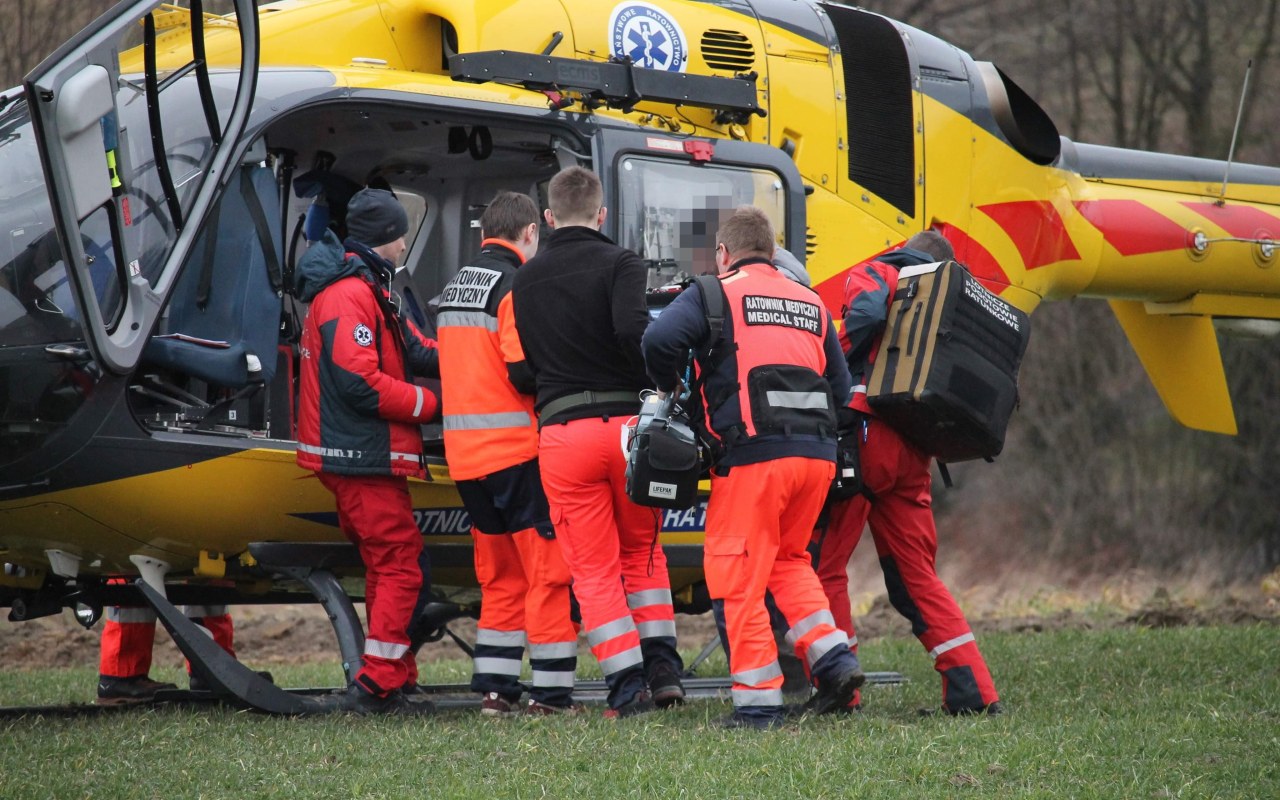 Interwencja śmigłowca LPR Ratownik 4 w Głębowicach – ZDJĘCIA!