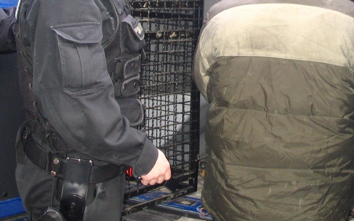 Właścicielka sklepu zabrała pijanemu kierowcy kluczyki od samochodu. W drugim przypadku szybko zareagował inny kierowca