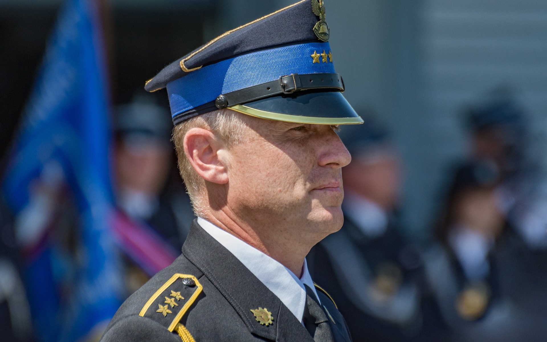 Po 24 latach służby na emeryturę przechodzi asp.sztab Konrad Sowa – jeden z najbardziej doświadczonych Dyżurnych Operacyjnych SK KP PSP