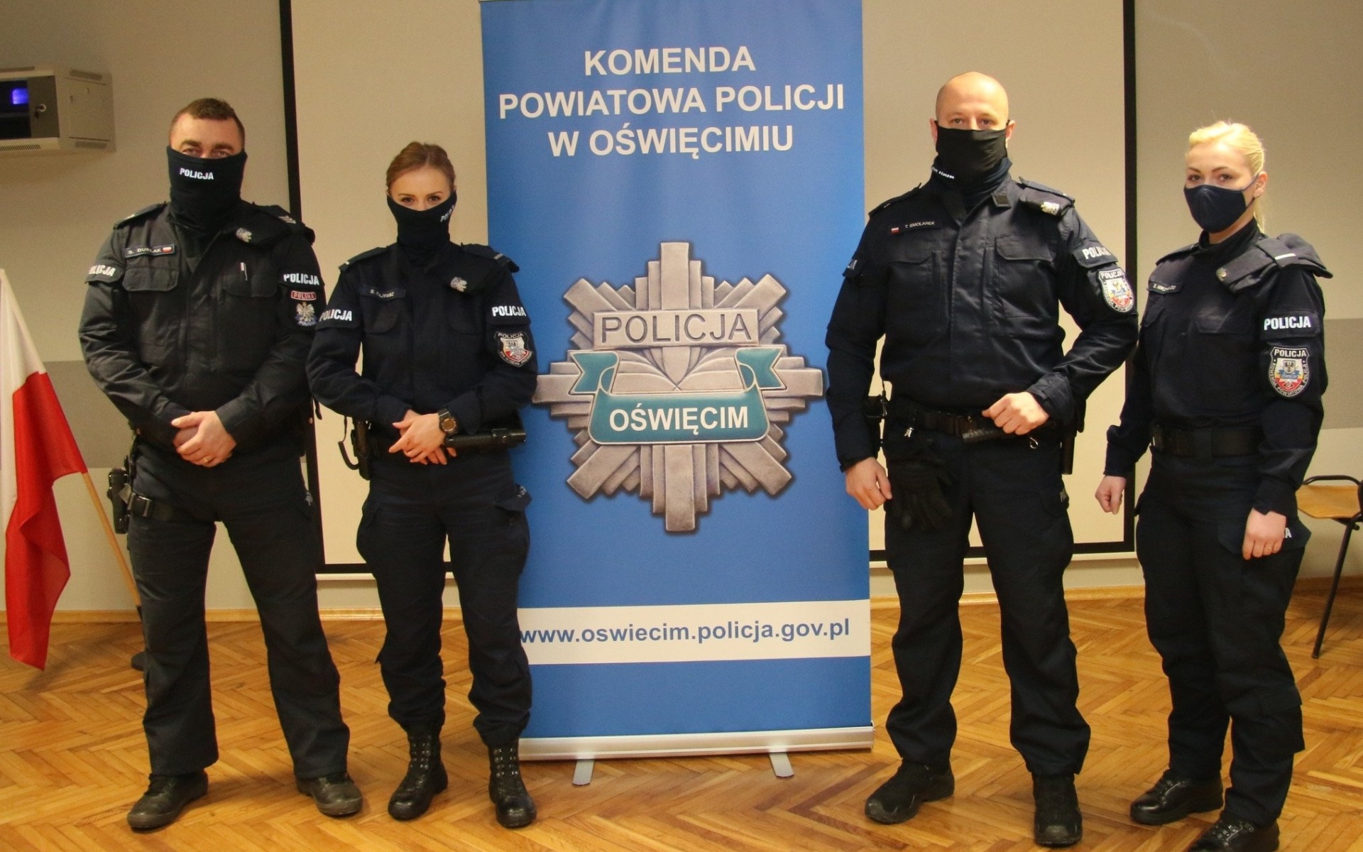Oświęcimscy policjanci z narażeniem życia interweniowali wobec samobójcy, który mógł doprowadzić do wybuchu gazu