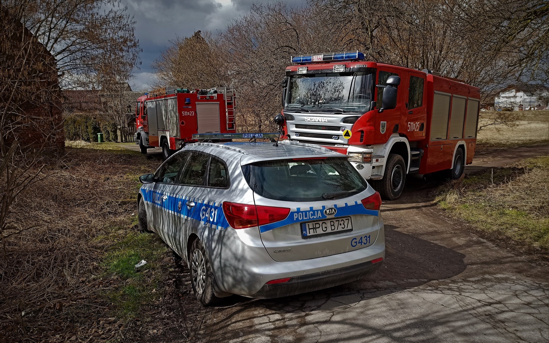 Błyskawiczna interwencja służb w jednym z domów jednorodzinnych – ZDJĘCIA!