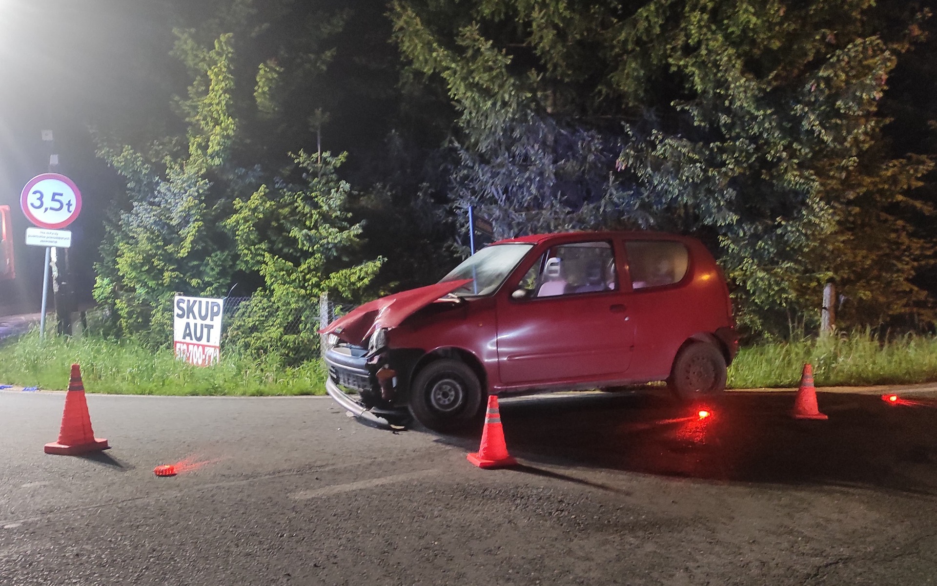 Zgłosił kradzież pojazdu, aby uniknąć kary za spowodowanie kolizji  drogowej oraz złamanie zakazu kierowania