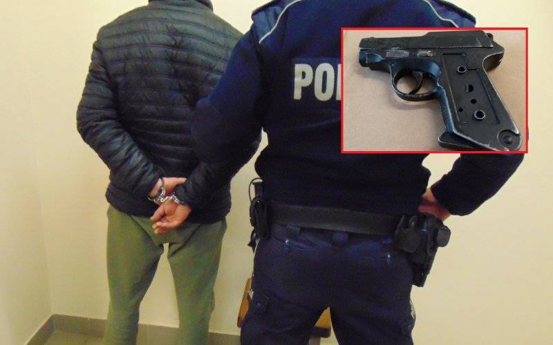 Szklaną butelką próbował uderzyć policjantów, mężczyzna miał przy sobie przedmiot przypominający broń