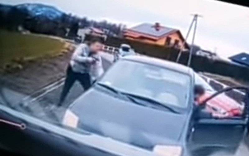 Pościg za złodziejem samochodów nagrany przez kuriera – FILM!