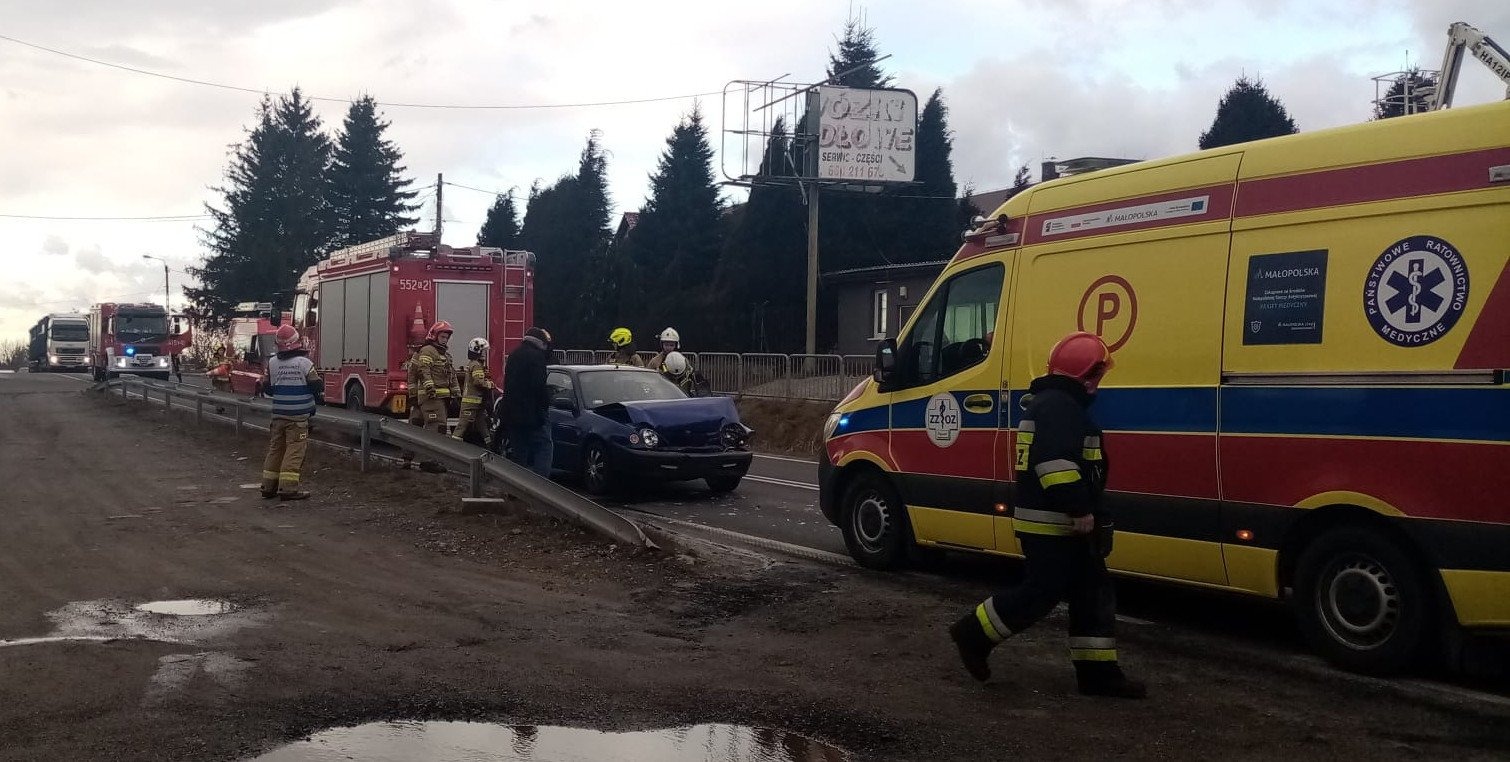 Wypadek w Bulowicach. Utrudnienia na DK52 – ZDJĘCIA!