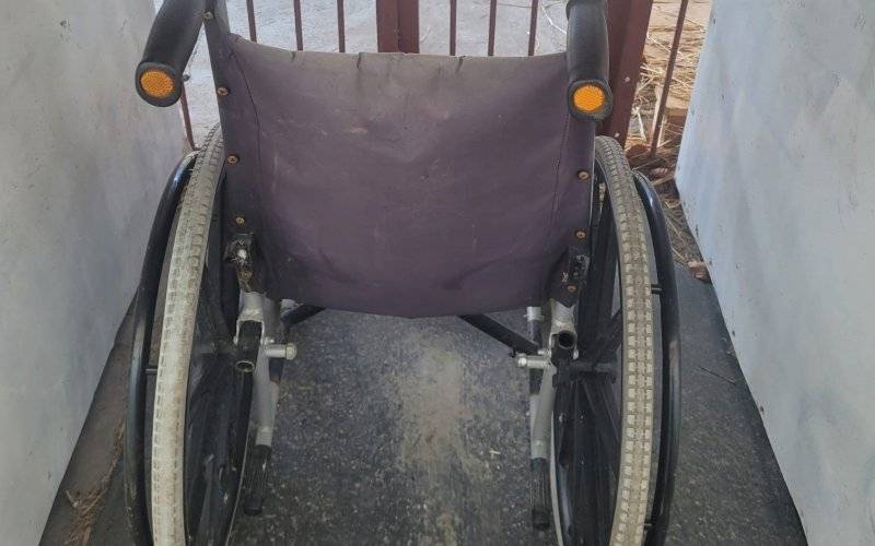 Policjanci poszukują właściciela wózka inwalidzkiego