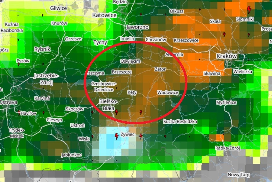 Ostrzeżenie przed silnymi burzami z nawalnymi opadami deszczu