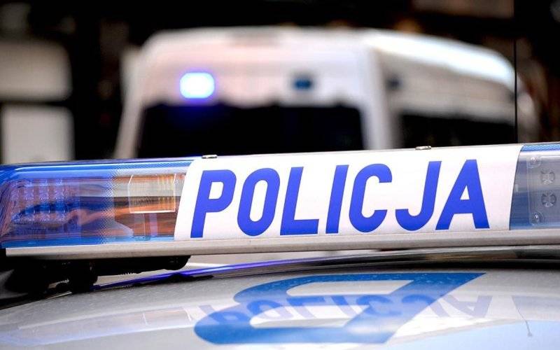 16-latek pod wpływem narkotyków kierował mercedesem i uciekał przed policją