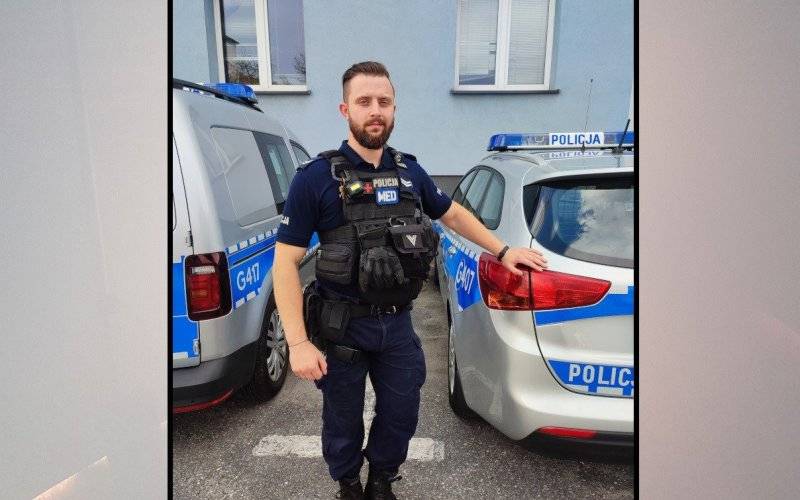 Policjanci odnaleźli dwóch mężczyzn i ewakuowali ich z zadymionego domu