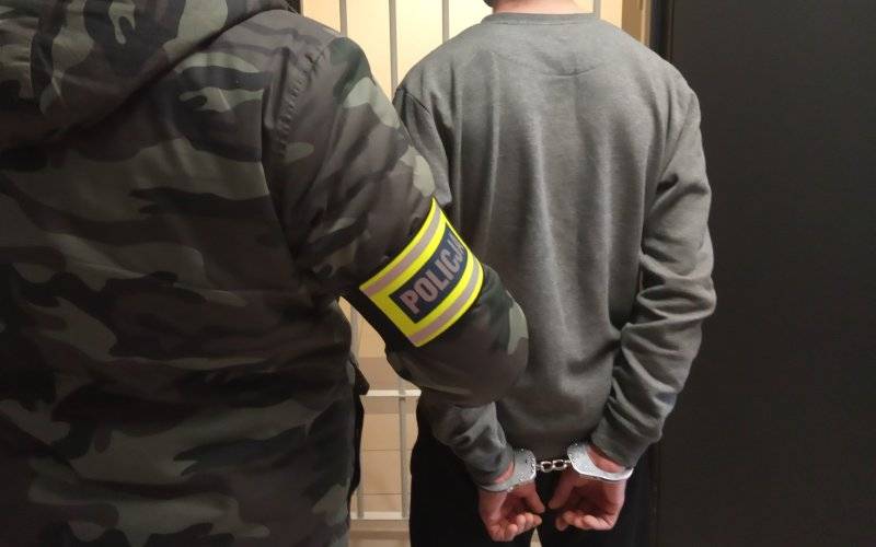 Policjanci rozbili ośmioosobową grupę przestępczą z powiatu oświęcimskiego