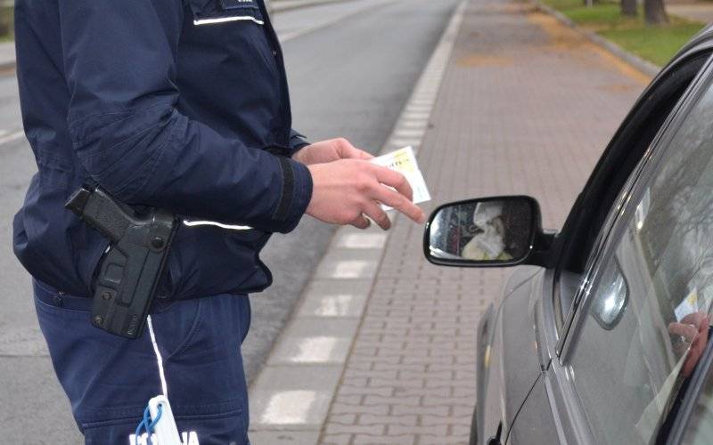 Policja zatrzymała nietrzeźwych kierowców oraz jednego będącego pod wpływem narkotyków