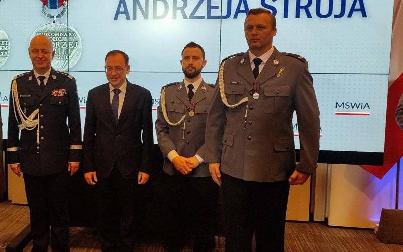Oświęcimscy policjanci odznaczeni medalami imienia podkomisarza Andrzeja Struja