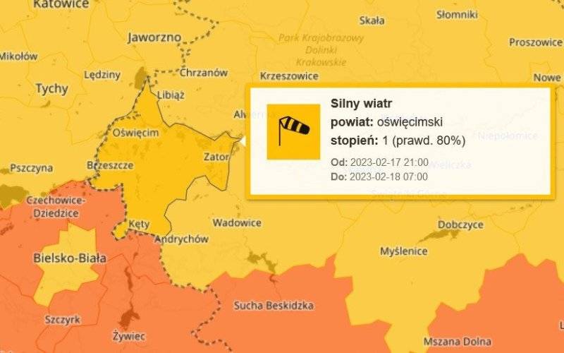 Alert RCB dla całej Polski. Prognozowane silne podmuchy wiatru
