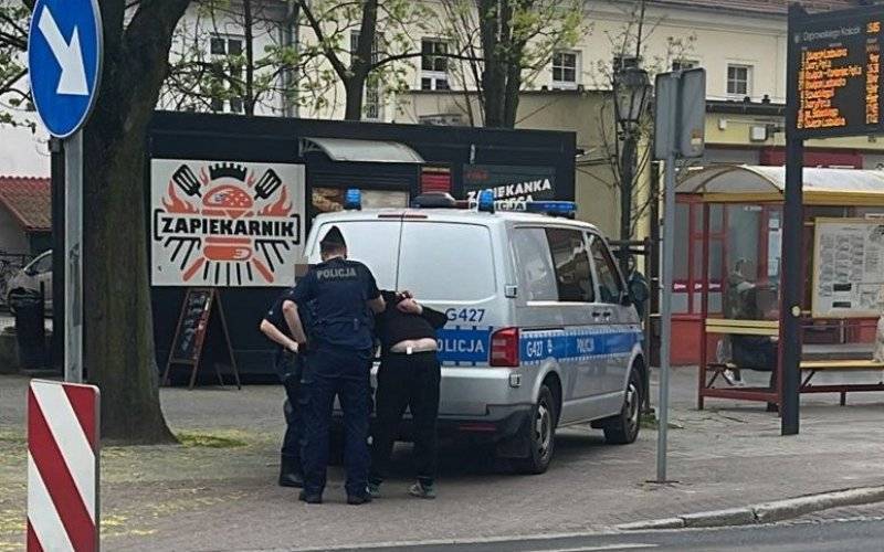 Pobicie kontrolera biletów w autobusie MZK. Trwają działania służb – FILM!