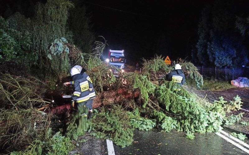 Pracowita noc strażaków w powiecie oświęcimskim – ZDJĘCIA!