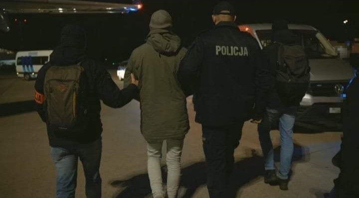 Jest akt oskarżenia przeciwko 26-letniemu Norwegowi – podejrzanemu o zabójstwo byłej partnerki i uprowadzenie ich córki