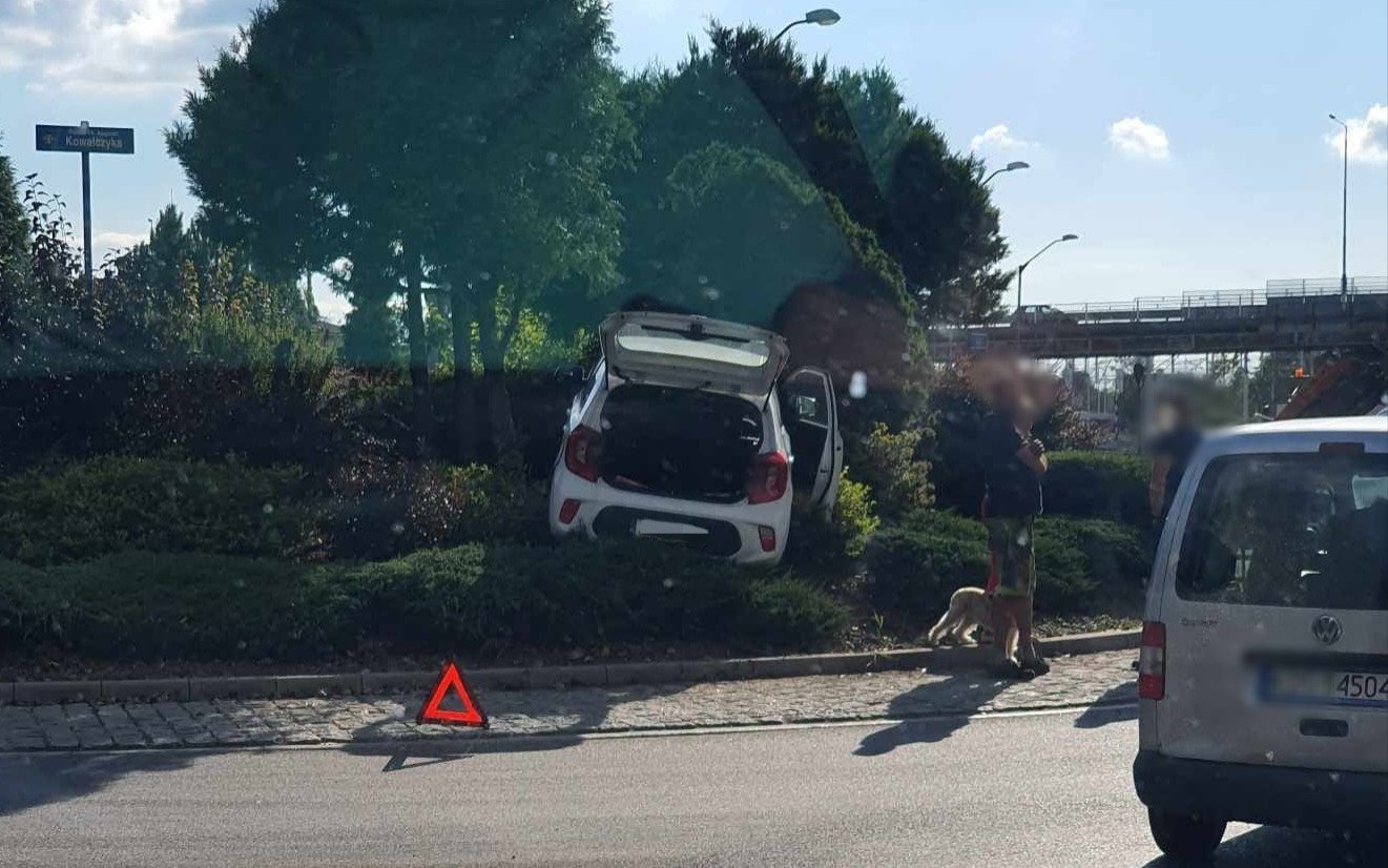 Niebezpieczna sytuacja na rondzie Kowalczyka w Oświęcimiu
