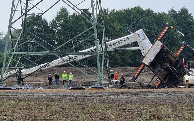 Poważny wypadek na terenie budowy S1. Na miejscu dwa śmigłowce LPR