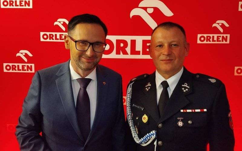Uroczysta gala programu „Orlen dla strażaków”. Jednostka OSP Brzeszcze z dofinansowaniem – FOTO!