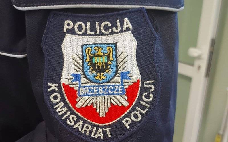 Policjanci pospieszyli z pomocą rannemu mężczyźnie