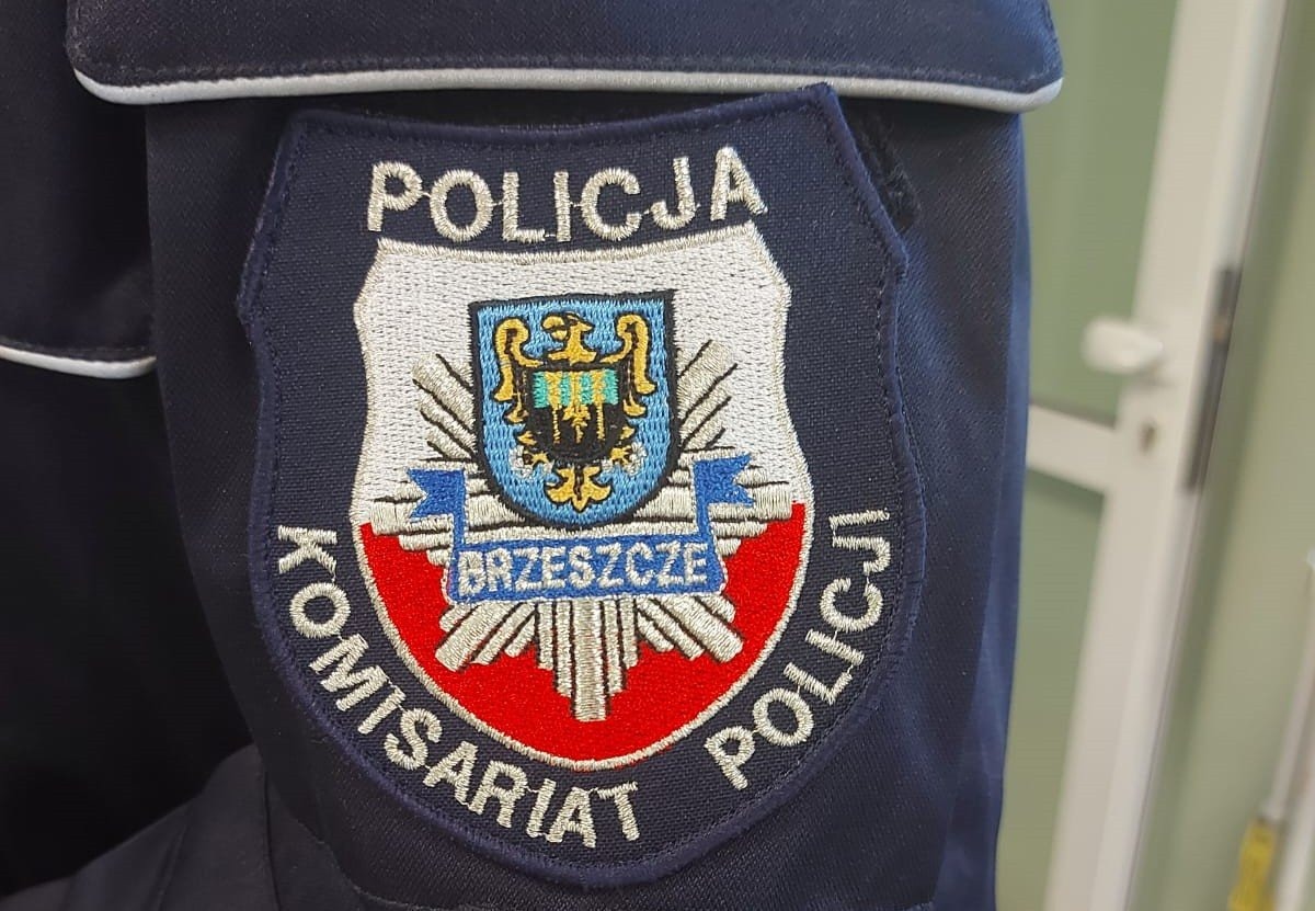 Policjanci pospieszyli z pomocą rannemu mężczyźnie