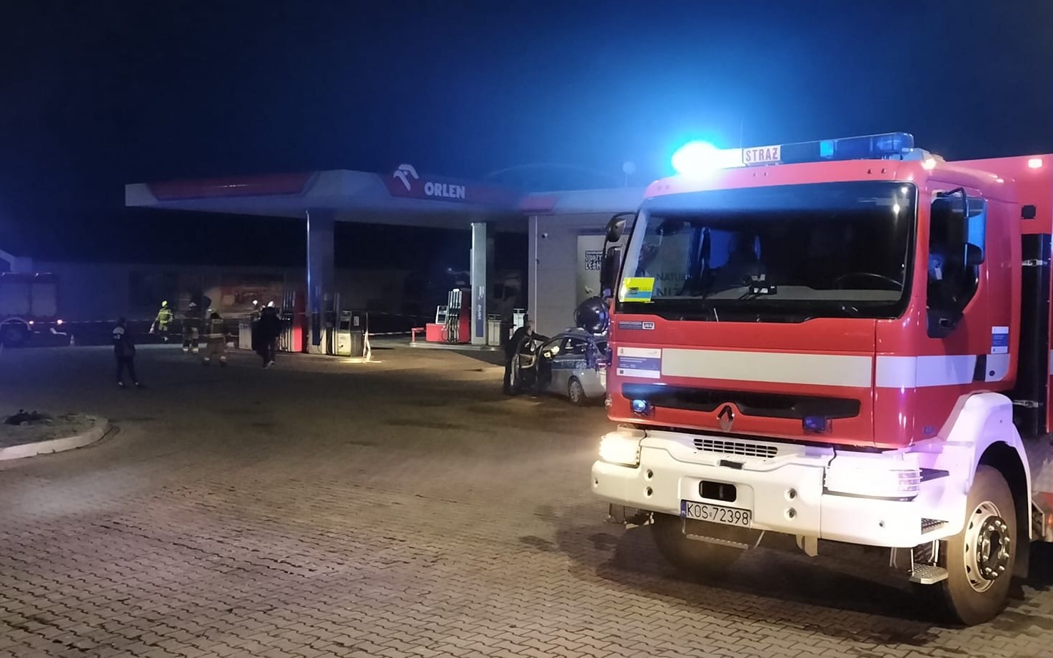 Pijany kierowca tira uszkodził dystrybutor z gazem na stacji paliw – FOTO!