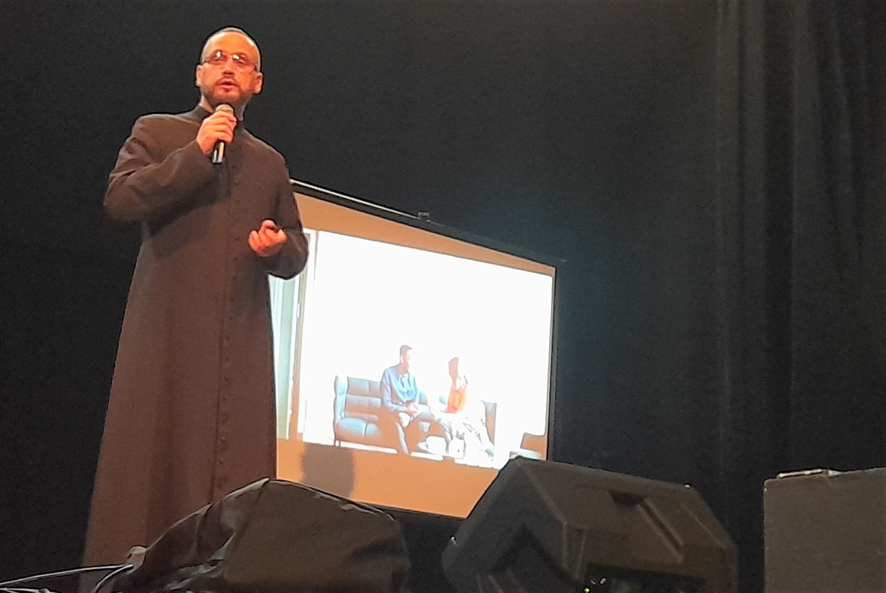 Kryzys emocjonalny młodzieży. Szkolenie dla rodziców, nauczycieli i policjantów