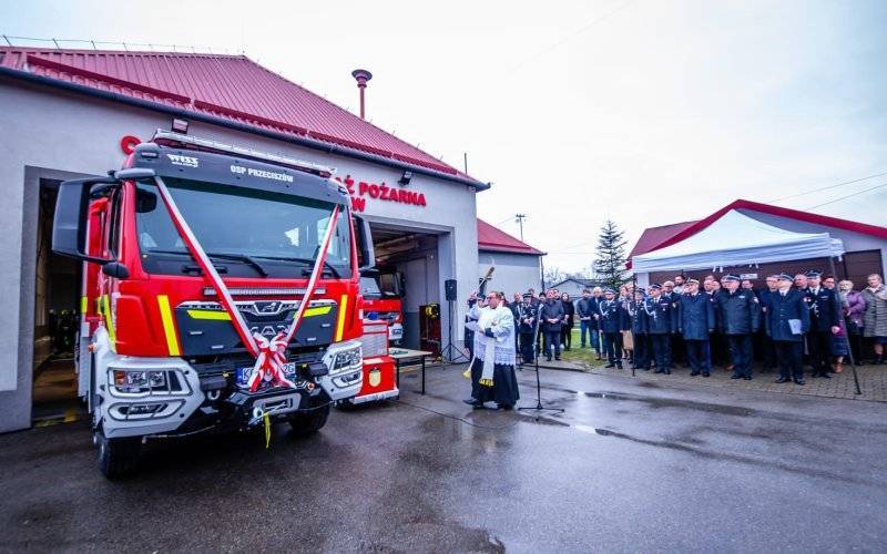 Przekazanie samochodu ratowniczo-gaśniczego dla OSP Przeciszów – FOTO!