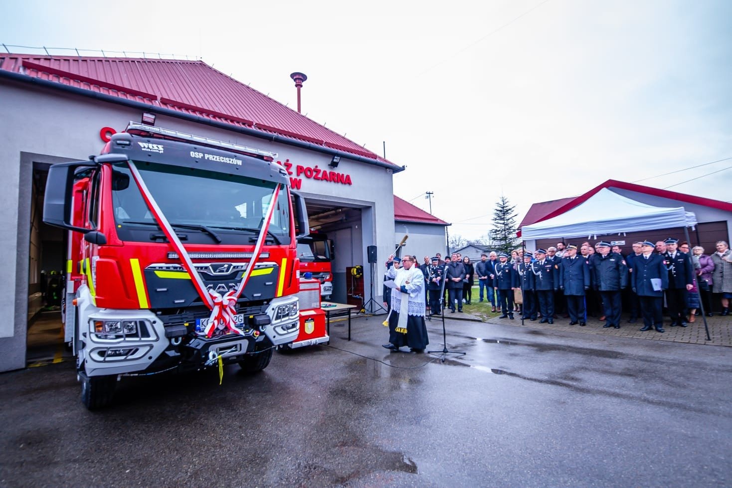 Przekazanie samochodu ratowniczo-gaśniczego dla OSP Przeciszów – FOTO!