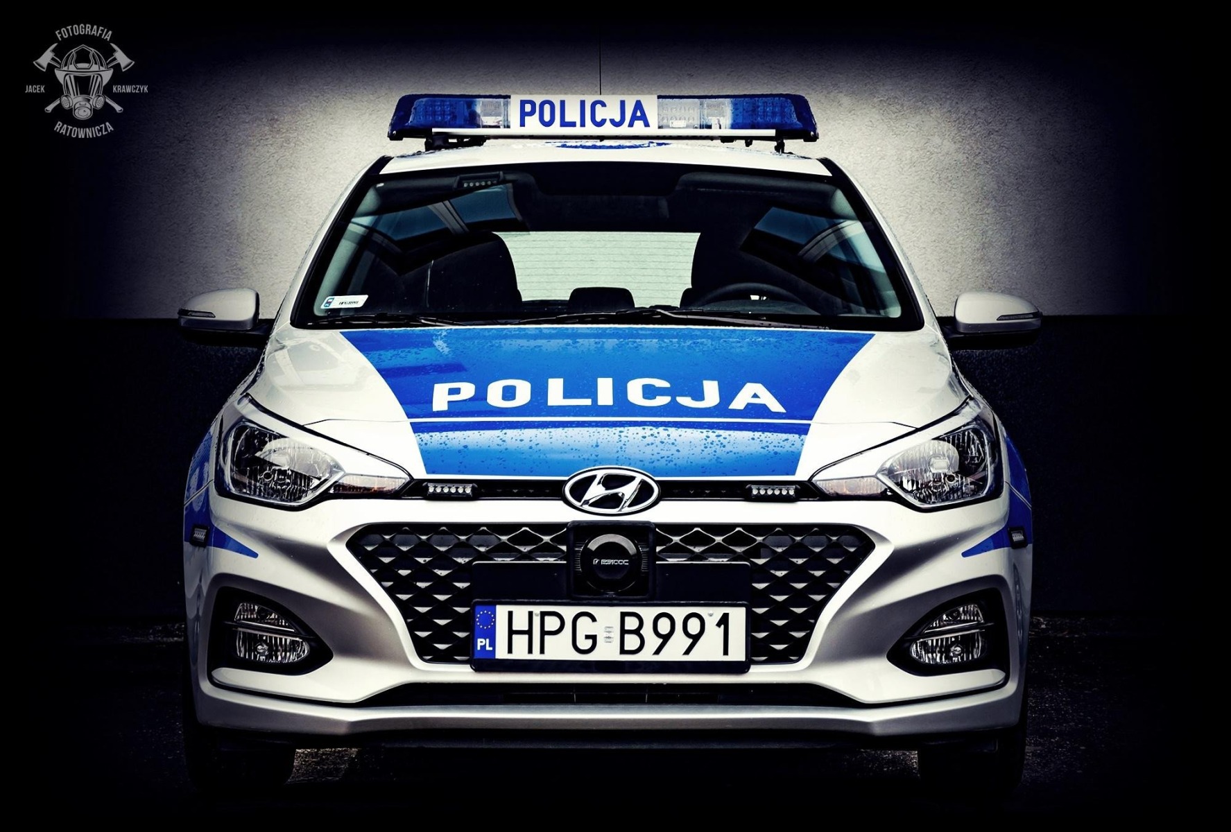 Czwórka małych dzieci pod opieką nietrzeźwego ojca